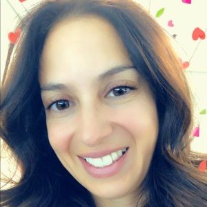 Meet your Posher, Elizabeth